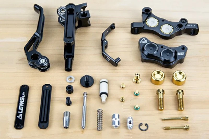 Lewis Service Paket einzelnes Bremsenset (v oder h)